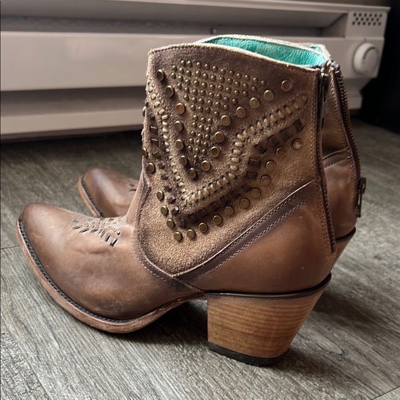 Corral Shoes - Corral Handcrafted Ankle Booties